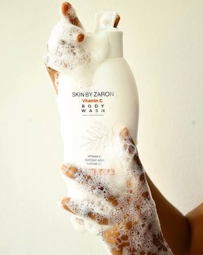Skin by Zaron Vitamin C Brightening &amp; Moisturizing Body Wash 650ml - True Glow Naturals